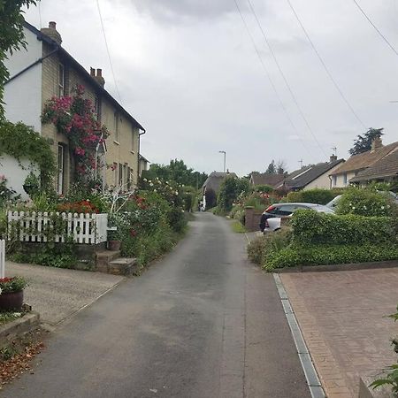Entire Thatched Cottage Melbourn Bagian luar foto